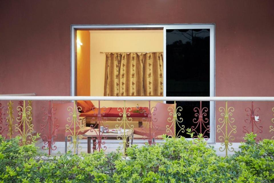 Cold Spot Village Resort Mahabaleshwar Exterior photo